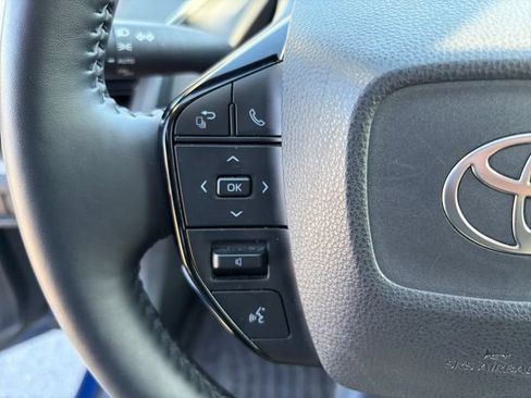 Used 2024 Toyota Prius XLE FWD image 28