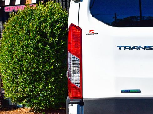 Used 2023 Ford Transit 350 XLT image 12