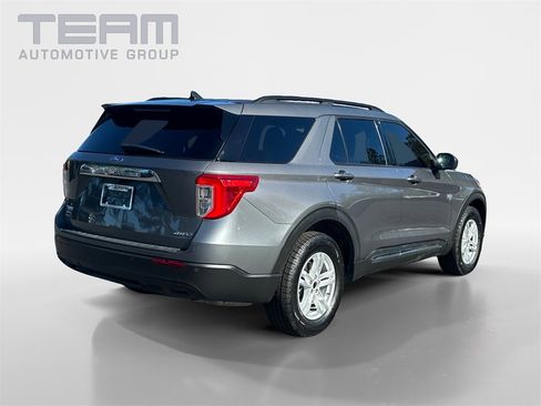 Used 2023 Ford Explorer XLT image 7