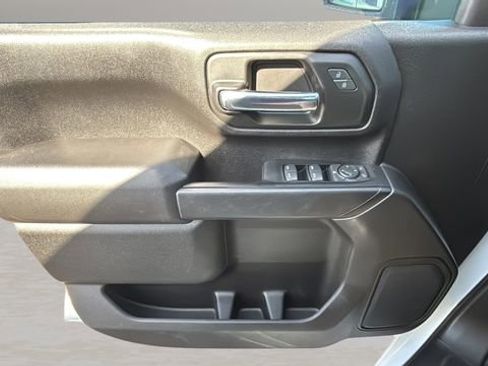 Used 2023 GMC Sierra 3500 Pro w/ Convenience Package image 17