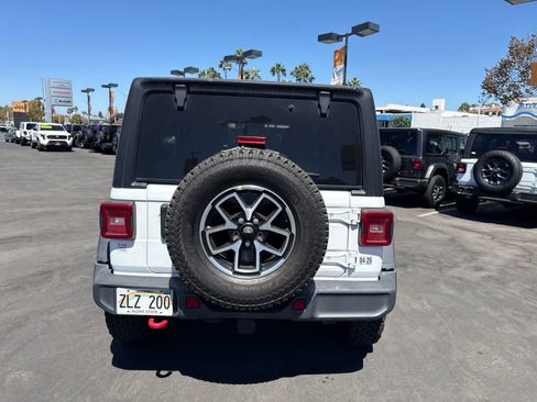 Used 2024 Jeep Wrangler Unlimited Rubicon AWD/4WD image 16