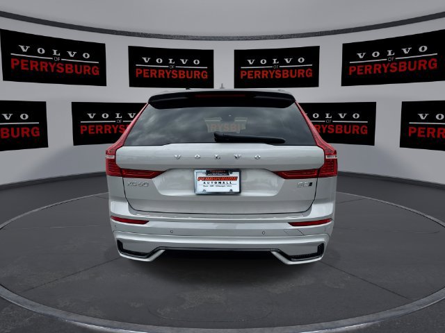 Used 2024 Volvo XC60 B5 Plus w/ Protection Package Premier AWD/4WD image 7