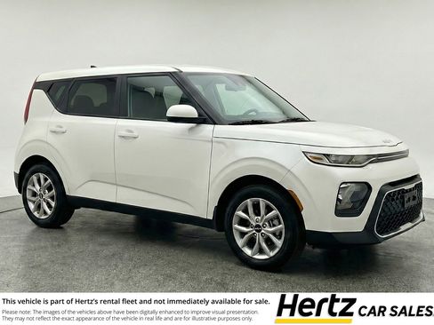 Used 2025 Kia Soul LX w/ LX Technology Package FWD image 1