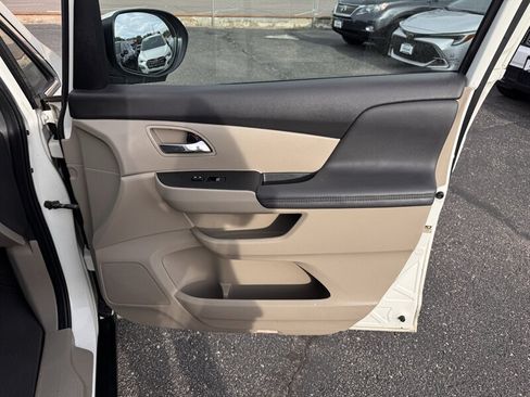 Used 2016 Honda Odyssey EX-L image 33