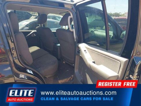 Used 2012 Nissan Pathfinder S image 15