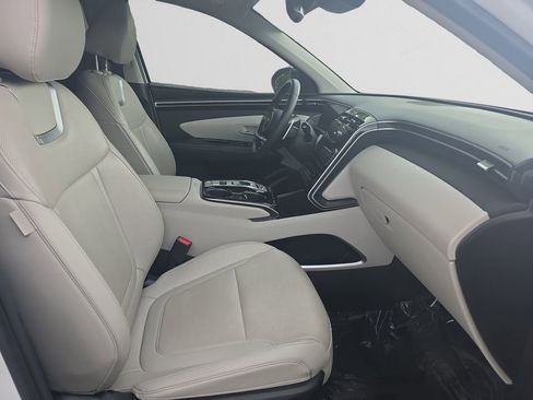 Used 2022 Hyundai Tucson Limited AWD/4WD image 16