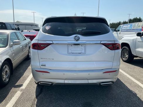 Used 2023 Buick Enclave Premium w/ Experience Buick Package image 5