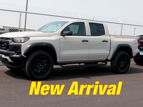 Used 2026 Chevrolet Colorado Trail Boss AWD/4WD image 48
