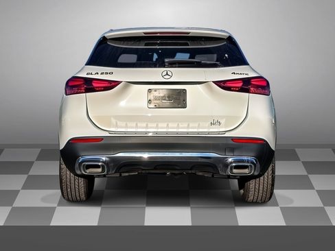 Used 2025 Mercedes-Benz GLA 250 4MATIC image 5