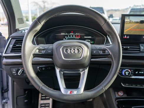 Used 2022 Audi SQ5 Prestige image 16