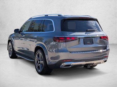 Used 2026 Mercedes-Benz GLS 450 4MATIC image 9