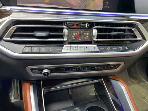 Used 2023 BMW X6 M50i w/ Executive Package AWD/4WD image 22