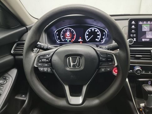 Used 2018 Honda Accord EX image 17