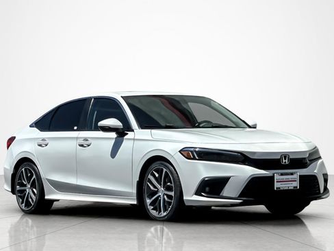 Used 2022 Honda Civic Touring image 7