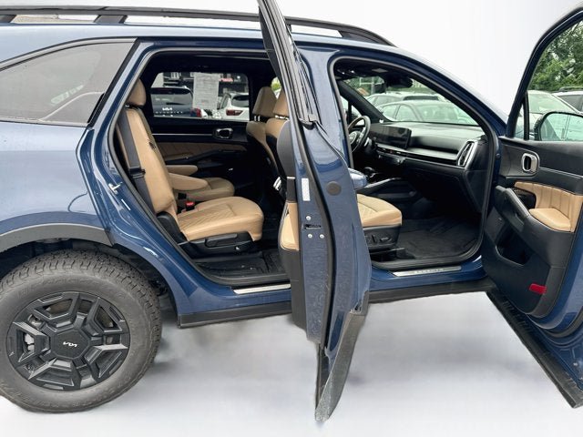 Certified 2024 Kia Sorento SX Prestige w/ Olive Brown Leather Package AWD/4WD image 37