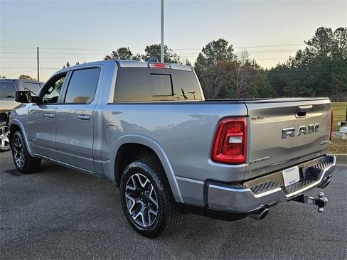 Used 2025 RAM 1500 Laramie image 10