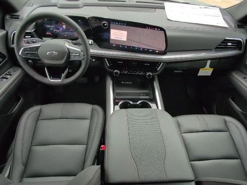 New 2026 Chevrolet Suburban RST w/ Comfort Package image 5