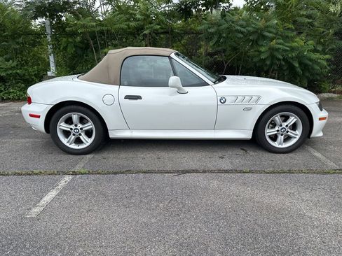 Used 2001 BMW Z3 2.5i RWD image 2