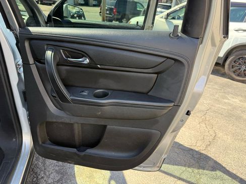 Used 2015 Chevrolet Traverse LT FWD image 28