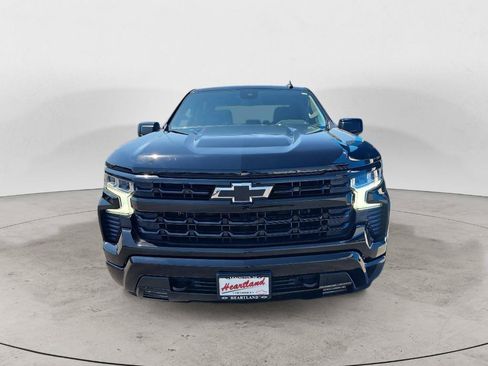 Used 2022 Chevrolet Silverado 1500 RST w/ Z71 Off-Road Package AWD/4WD image 8