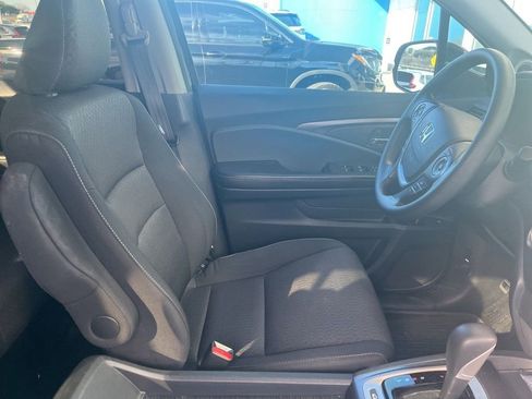 Used 2019 Honda Ridgeline Sport image 4
