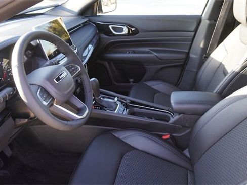 New 2026 Jeep Compass Latitude image 20