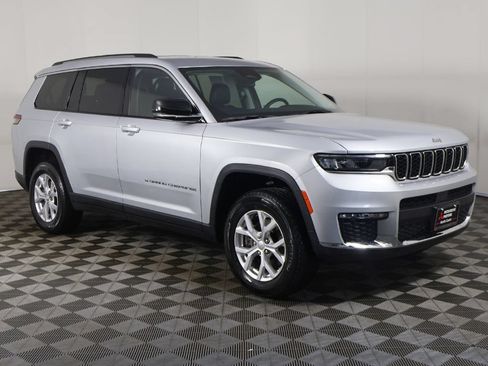 Used 2023 Jeep Grand Cherokee L Limited AWD/4WD image 57