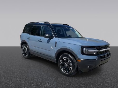Used 2025 Ford Bronco Sport Outer Banks AWD/4WD image 3