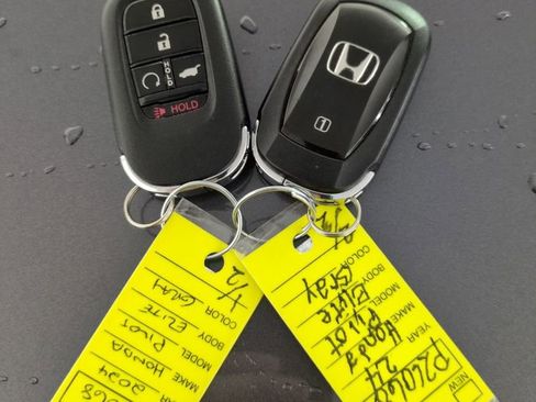 Certified 2024 Honda Pilot Elite image 33