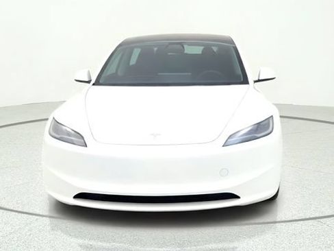 Used 2025 Tesla Model 3 Long Range RWD image 2