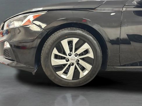 Used 2020 Nissan Altima 2.5 S FWD image 29