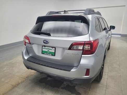 Used 2017 Subaru Outback 2.5i Limited image 7