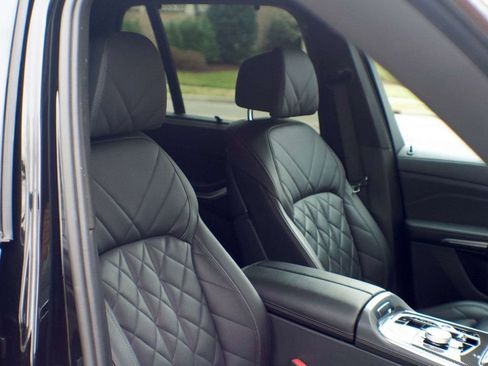 Used 2024 BMW X5 M60i image 41