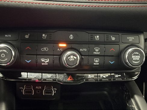 Certified 2024 Dodge Durango R/T AWD/4WD image 18