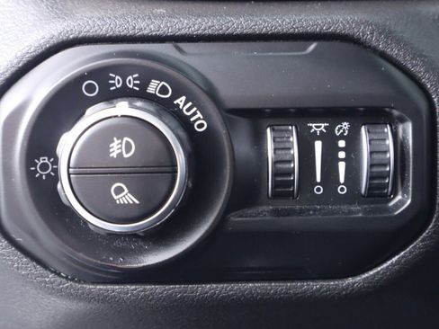 Used 2020 Jeep Gladiator Sport w/ Quick Order Package 24S image 10