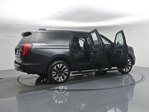 New 2026 Ford Expedition Max Platinum w/ Driver's Package image 5