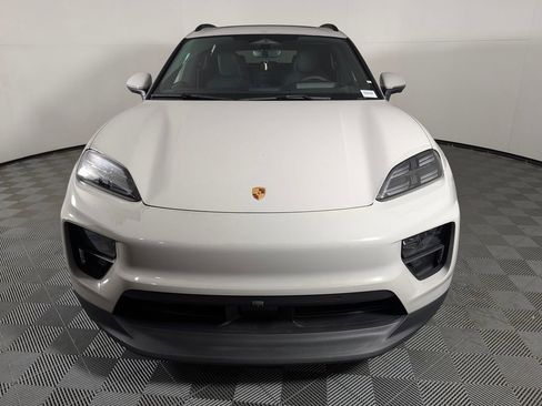 New 2026 Porsche Macan 4 Electric AWD/4WD image 10