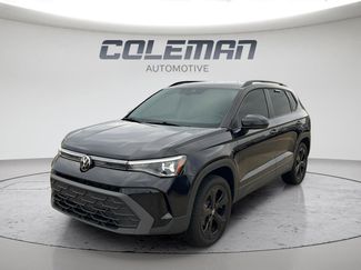 Used 2025 Volkswagen Taos SE video 1