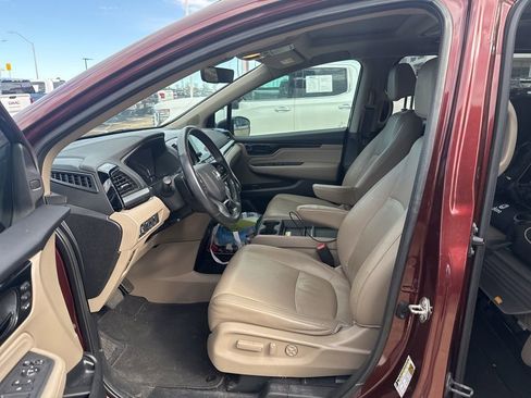 Used 2018 Honda Odyssey Elite image 9