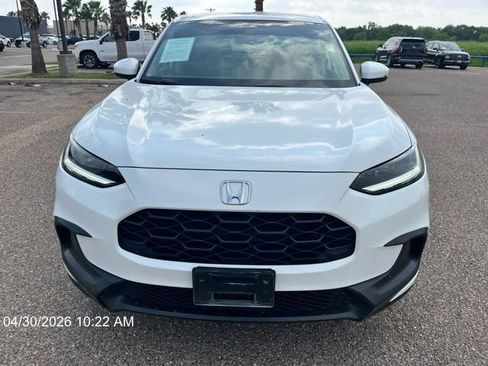 Used 2023 Honda HR-V LX image 2