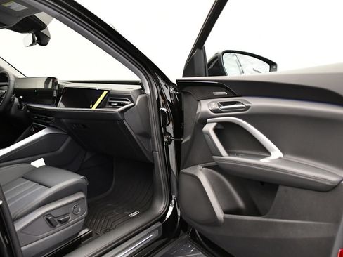 Used 2025 Audi Q5 Prestige AWD/4WD image 44
