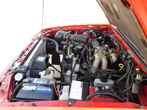 Used 1992 Ford Mustang LX image 18