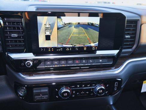 New 2026 GMC Sierra 1500 Elevation image 14