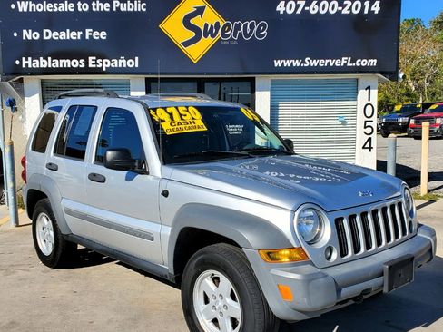 Used 2005 Jeep Liberty Sport image 1