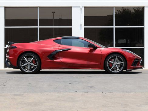 Used 2023 Chevrolet Corvette Stingray Premium Cpe w/ Z51 Performance Package RWD image 7