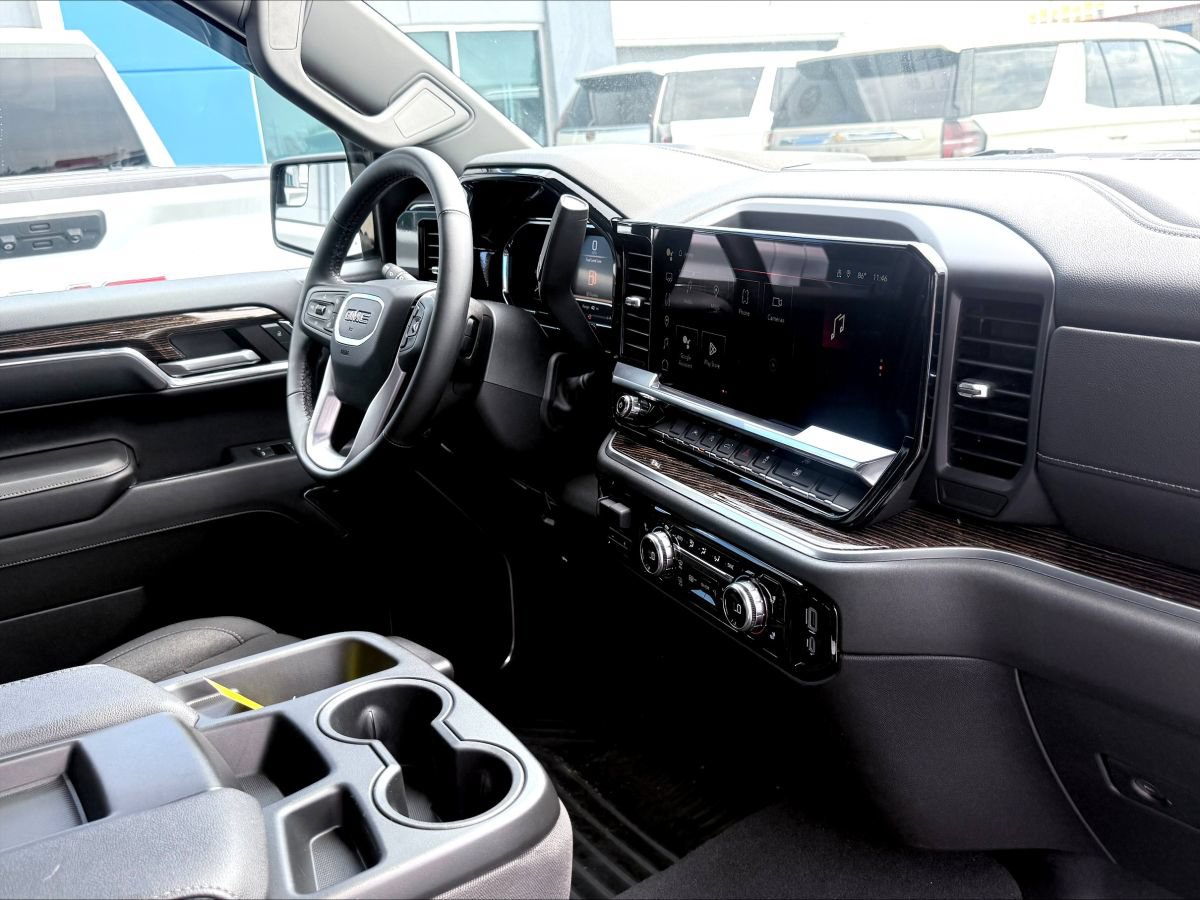 Used 2024 GMC Sierra 1500 Elevation AWD/4WD image 13