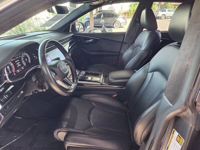 Used 2019 Audi Q8 Prestige w/ Luxury Package AWD/4WD image 29