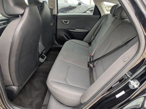 Used 2025 Kia K4 LXS image 26