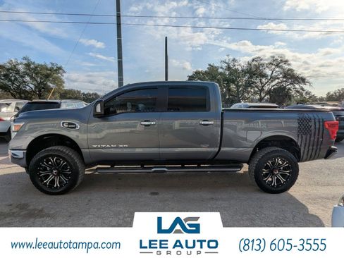 Used 2017 Nissan Titan SV AWD/4WD image 3