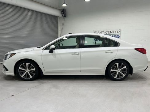 Used 2018 Subaru Legacy 3.6R Limited image 5